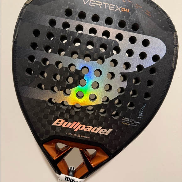 Bullpadel Vertex 04 Padel Racket - Picture 8 of 15